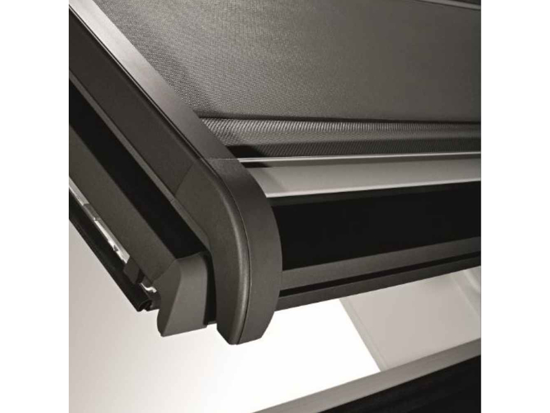 Store pare soleil solaire ROTO - Fenêtre DESIGNO 3