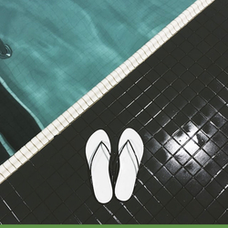 piscina e água da chuva