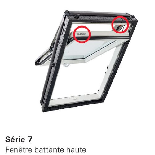 Localização da placa de identificação da janela com dobradiças altas ROTO